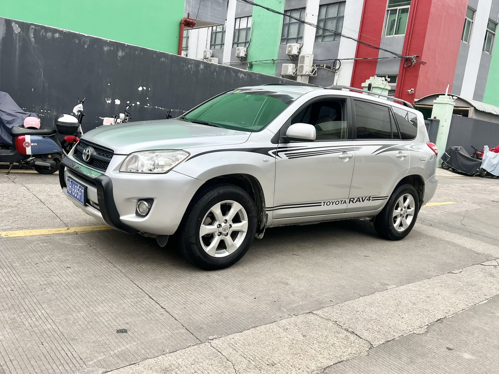 丰田 RAV4荣放 2010款 2.0L 自动豪华升级版