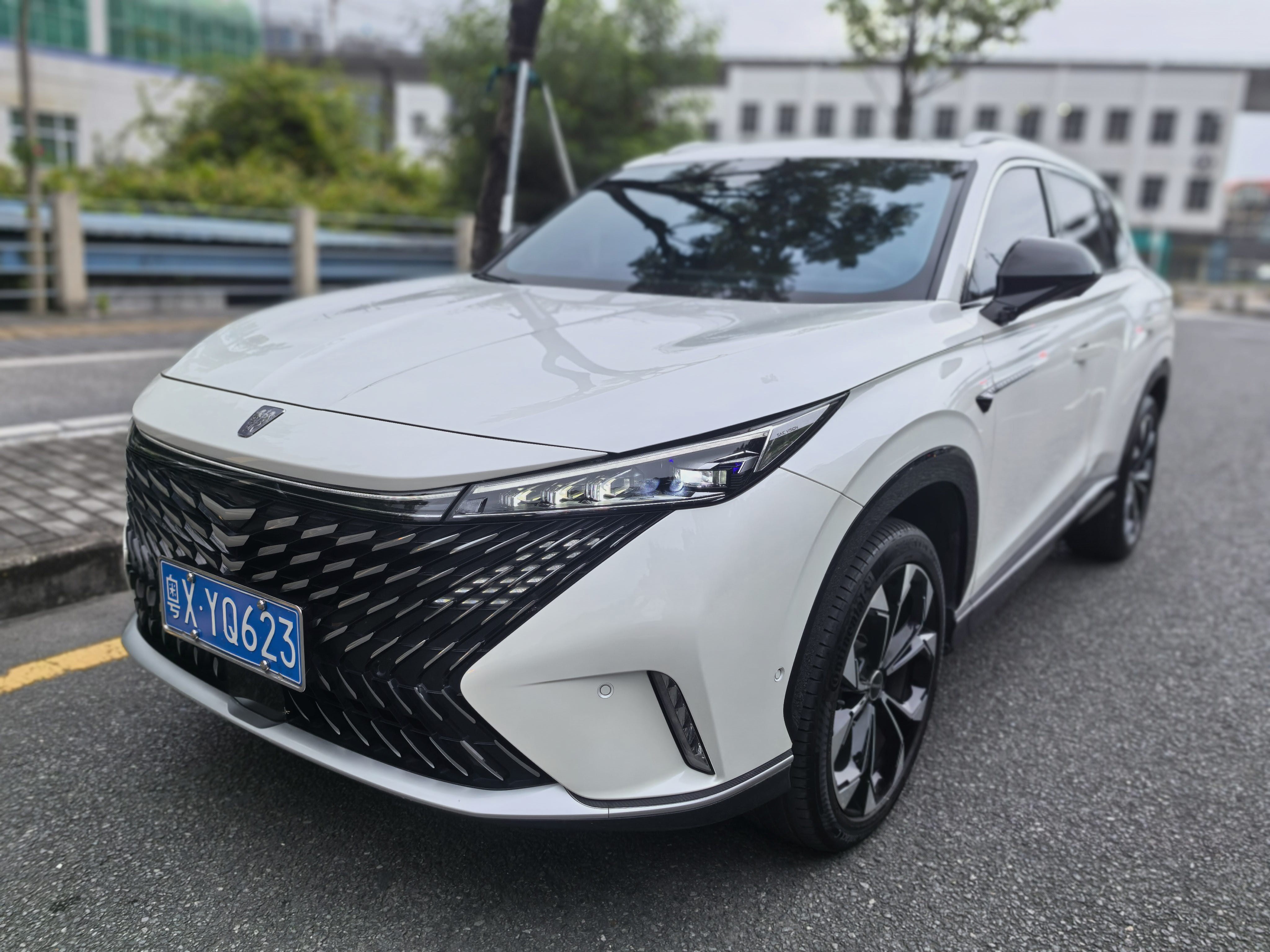 荣威RX5 2023款 1.5T 旗舰智驾版