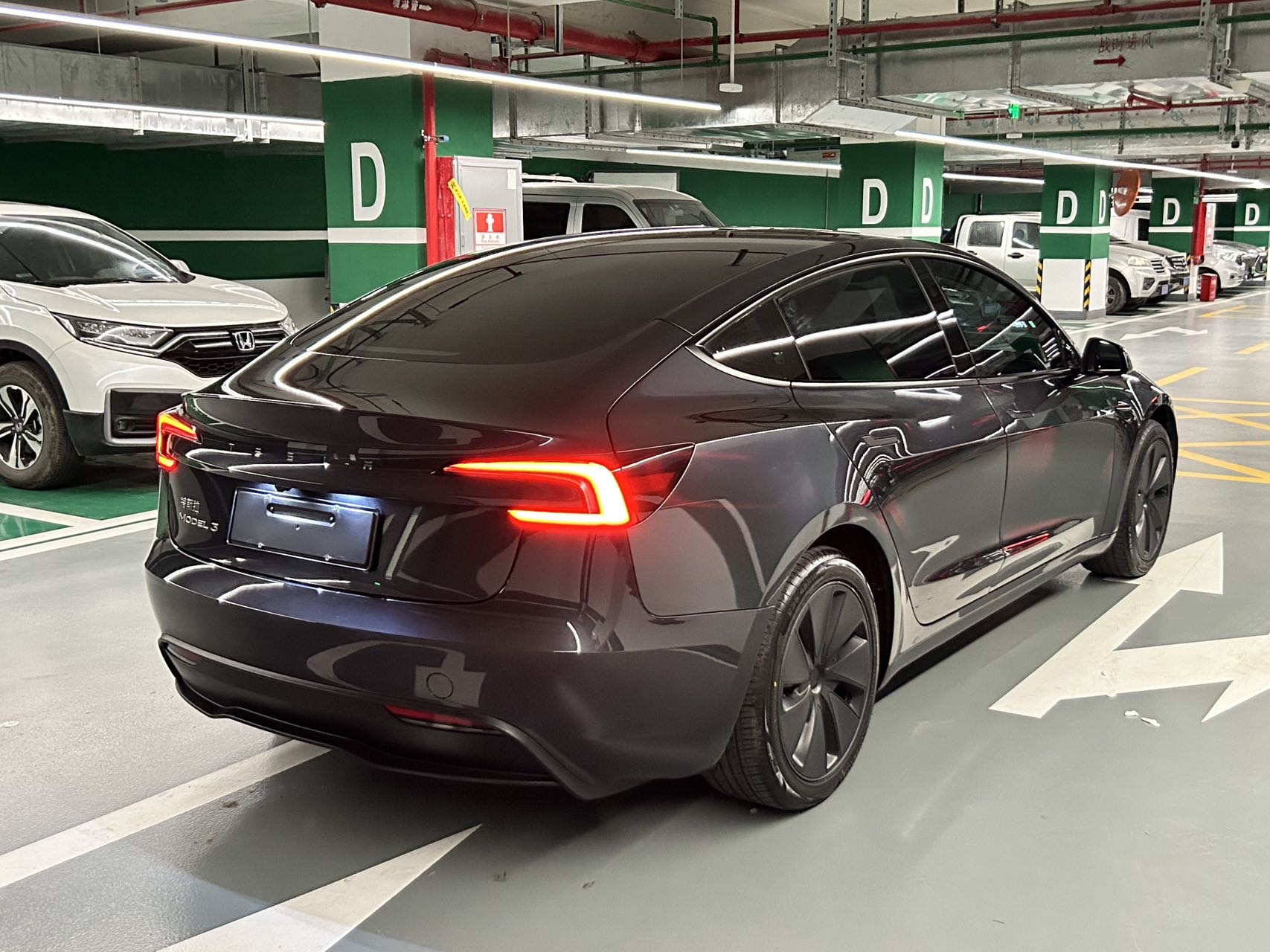 特斯拉 Model 3 2025款 后轮驱动版