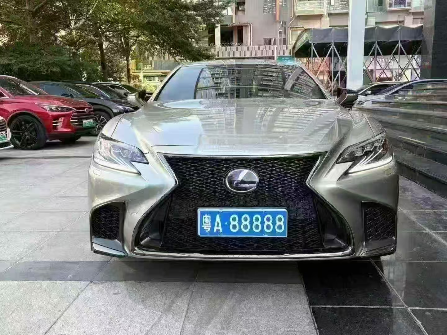 雷克萨斯LS 2021款 500h 卓越版