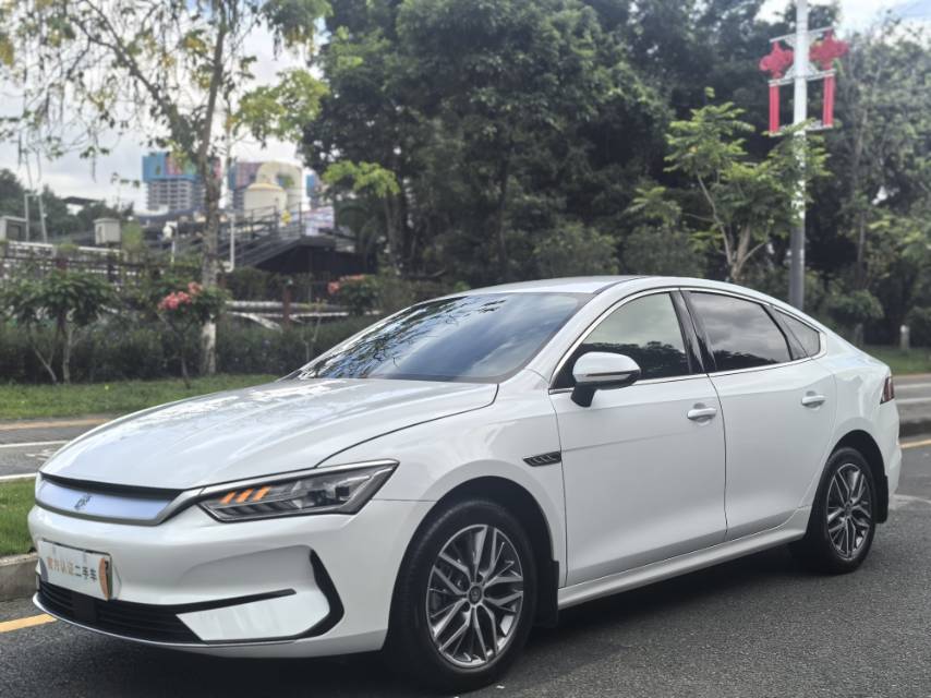 比亚迪 秦PLUS 2024款 荣耀版 EV 510KM领先型