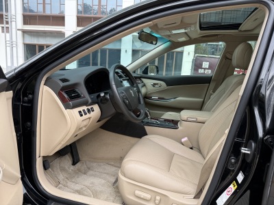 丰田 皇冠 2011款 2.5L Royal 真皮天窗特别版