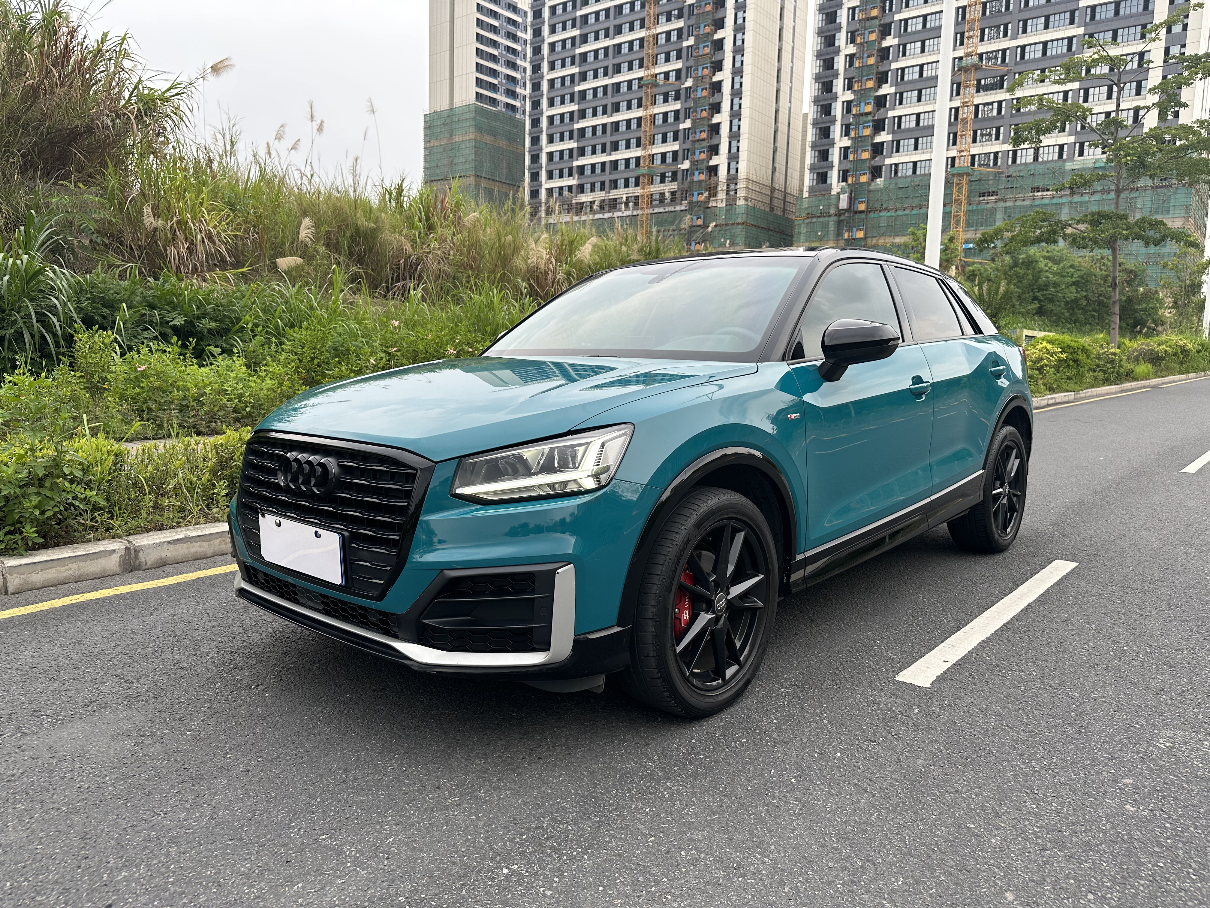 奥迪Q2L 2020款 35 TFSI 进取动感型