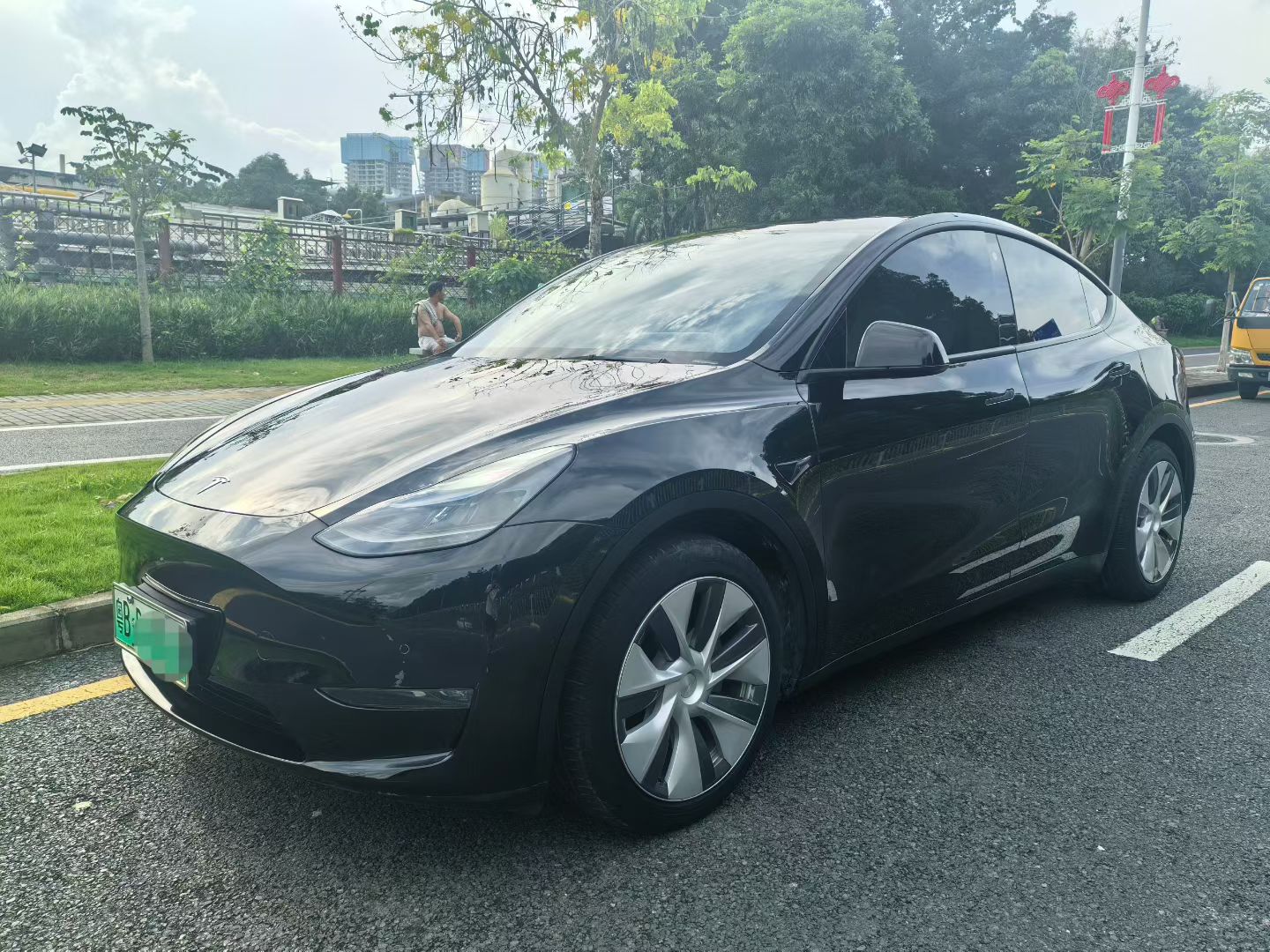 特斯拉 Model Y 2022款 后轮驱动版