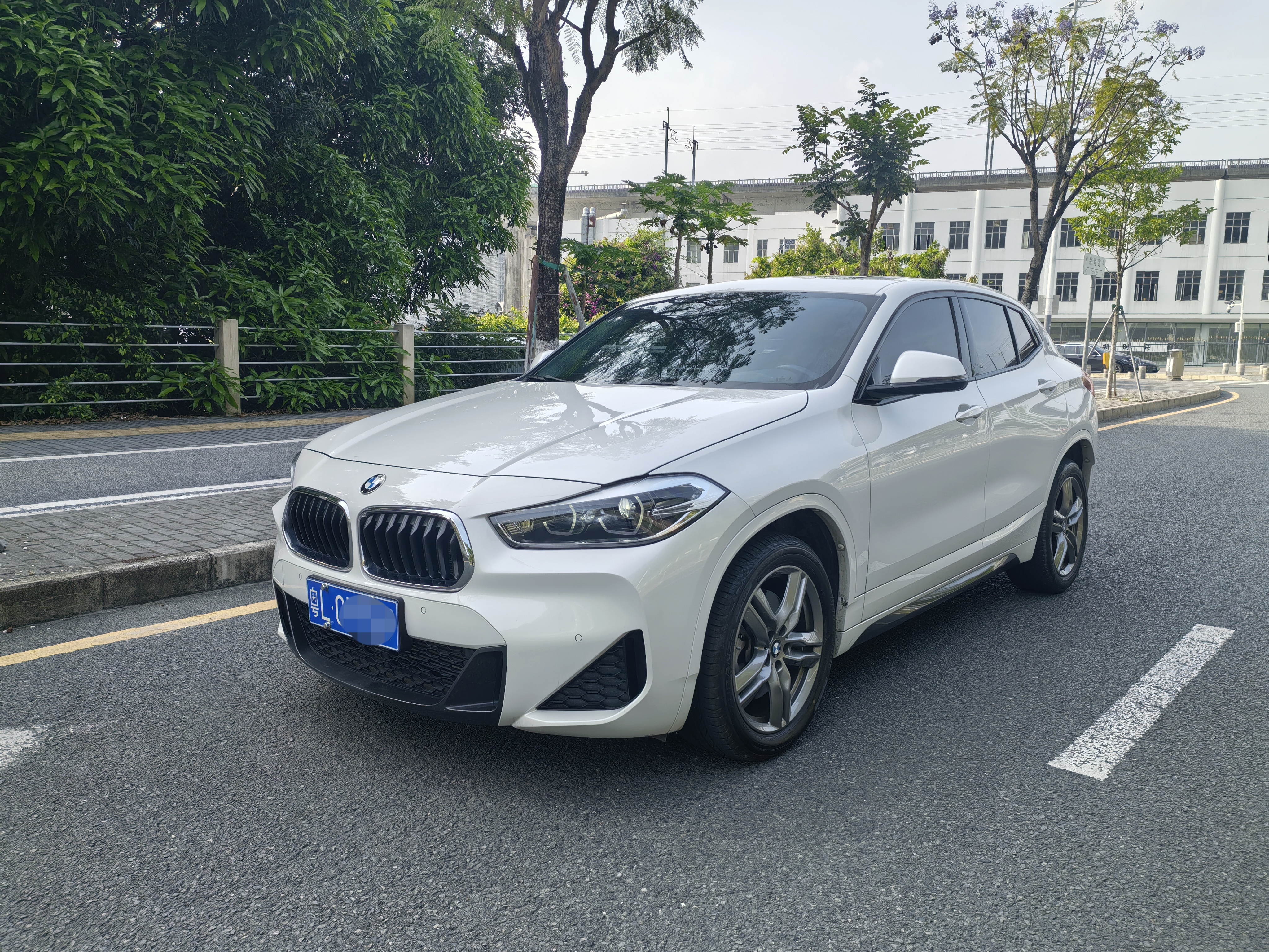 宝马X2 2022款 sDrive25i M越野套装