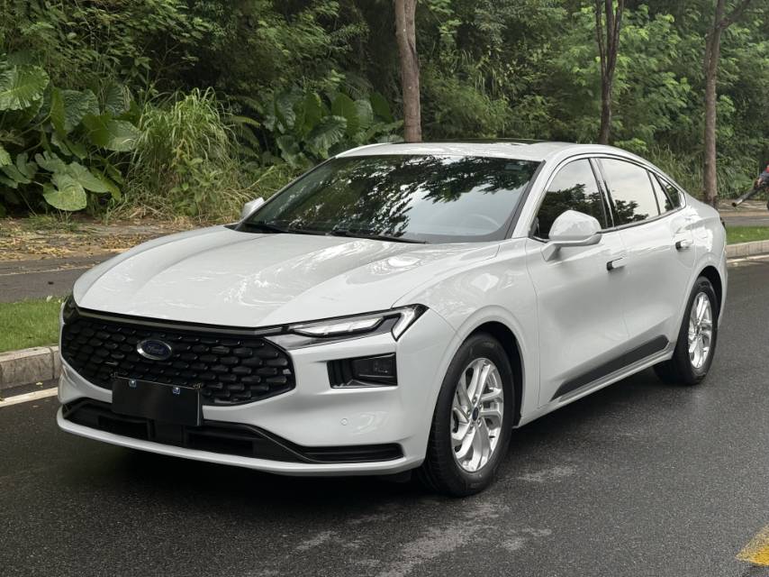 福特 蒙迪欧 2023款 EcoBoost 180 舒雅型