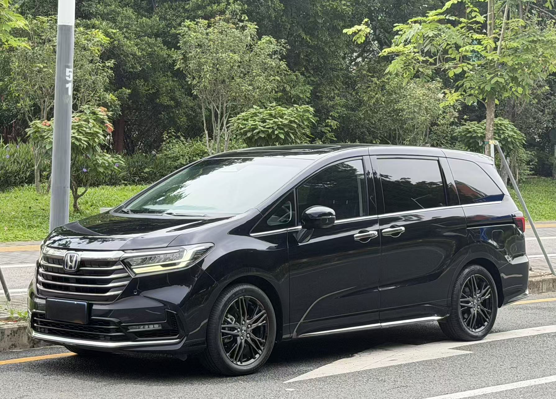 本田 奥德赛 2024款 2.0L e:HEV 锐·耀享版