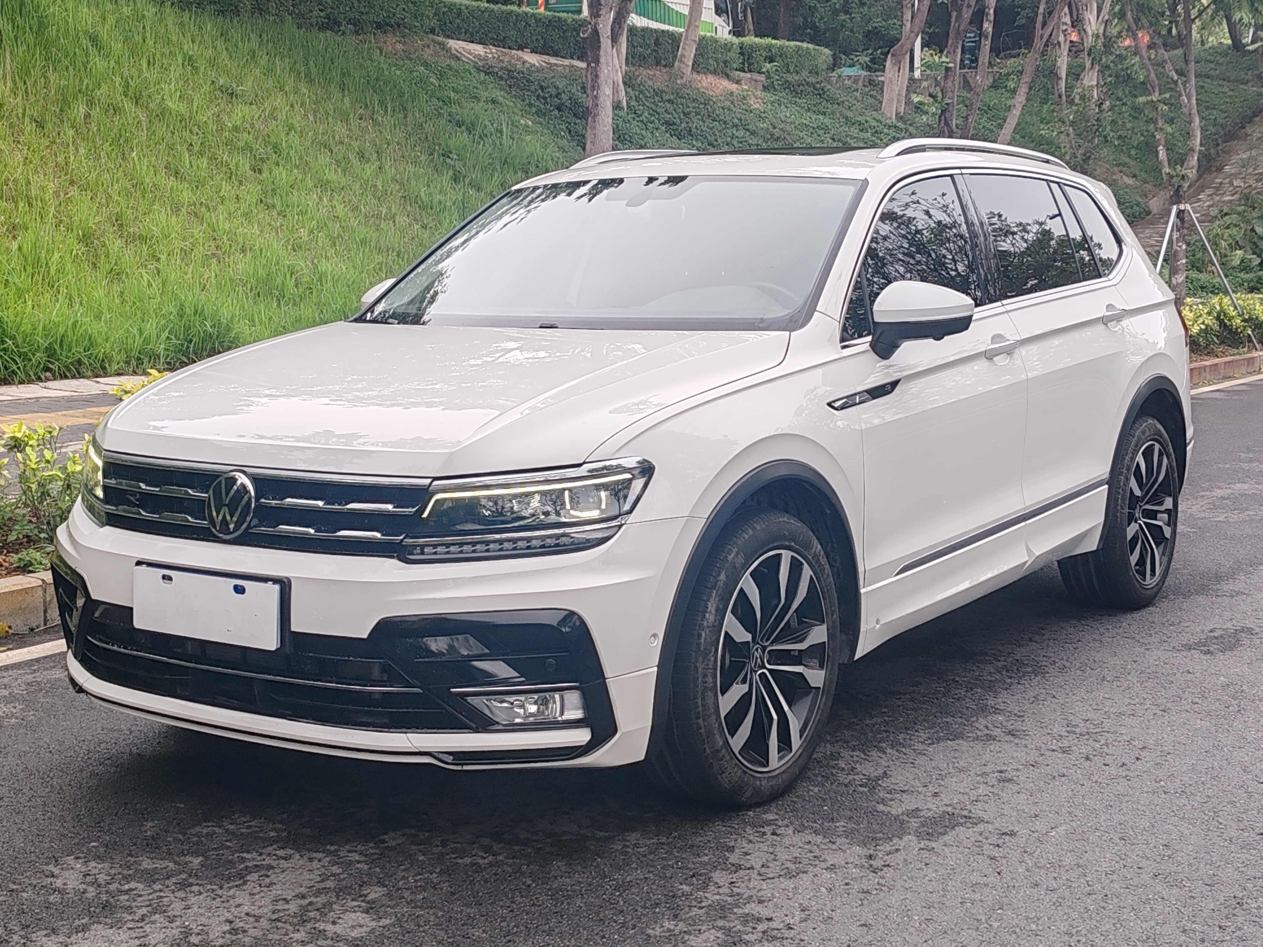 大众 途观L 2021款 380TSI 自动四驱R-Line旗舰版7座